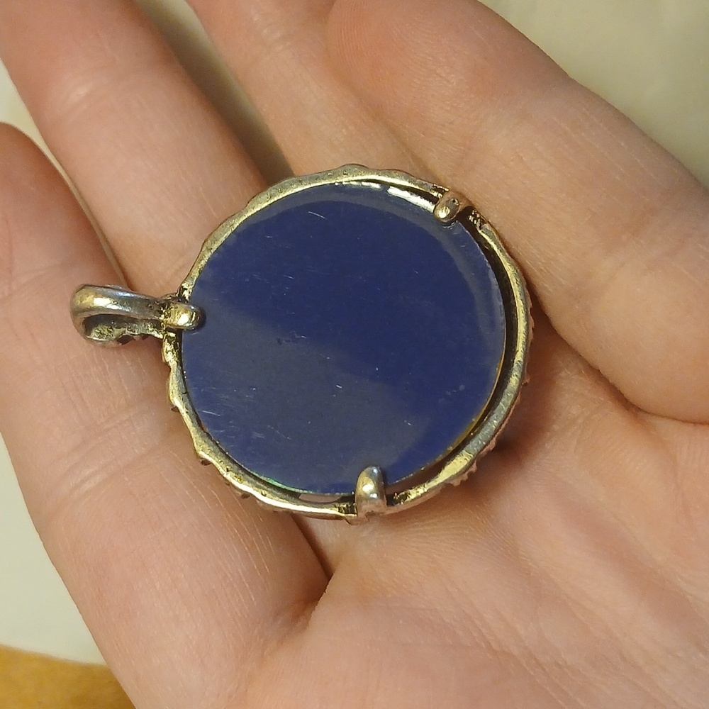 Stunning "TREE OF LIFE" Pendant - Picture 2 of 9